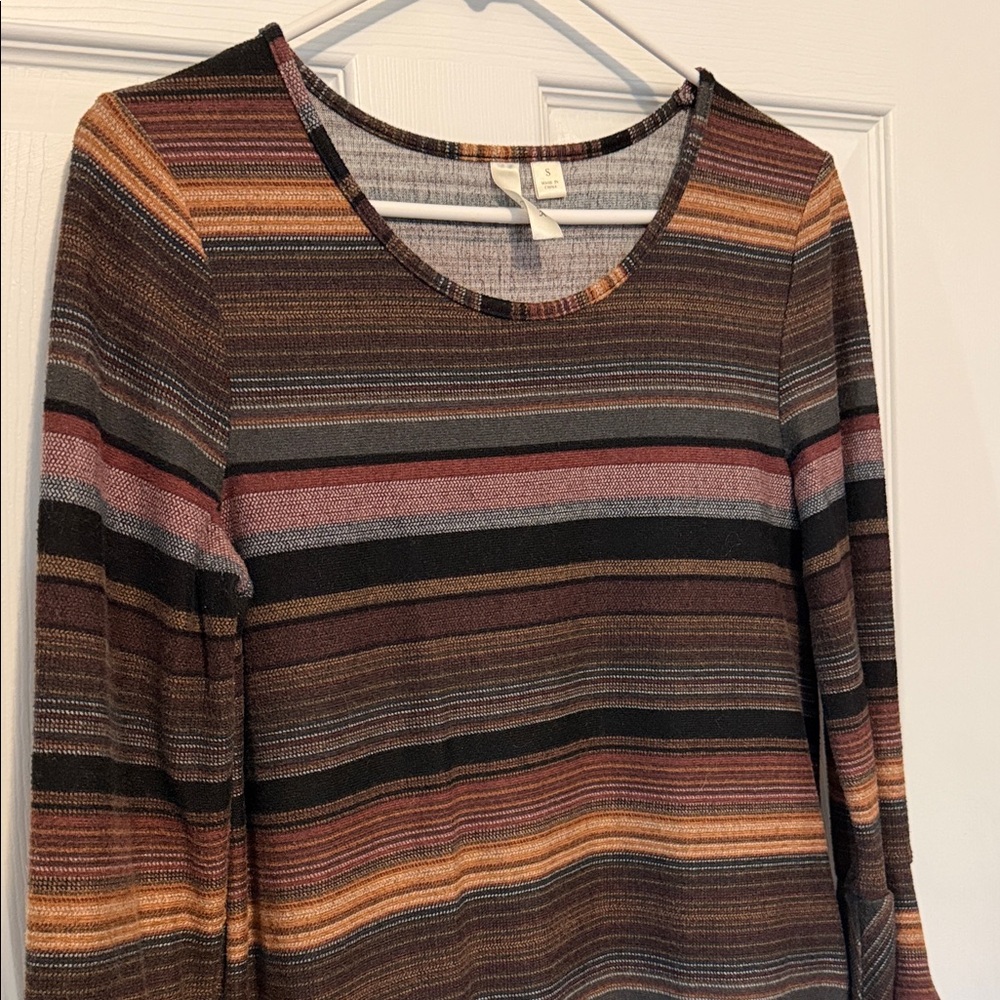 Trendy Boutique Elegant Striped Long Sleeve Dress - Picture 2 of 5
